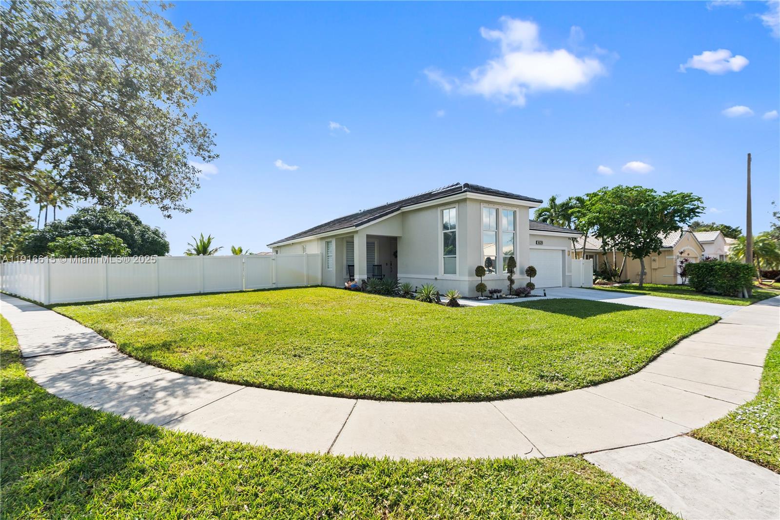 16120 SW 11th St Pembroke Pines, FL 33027