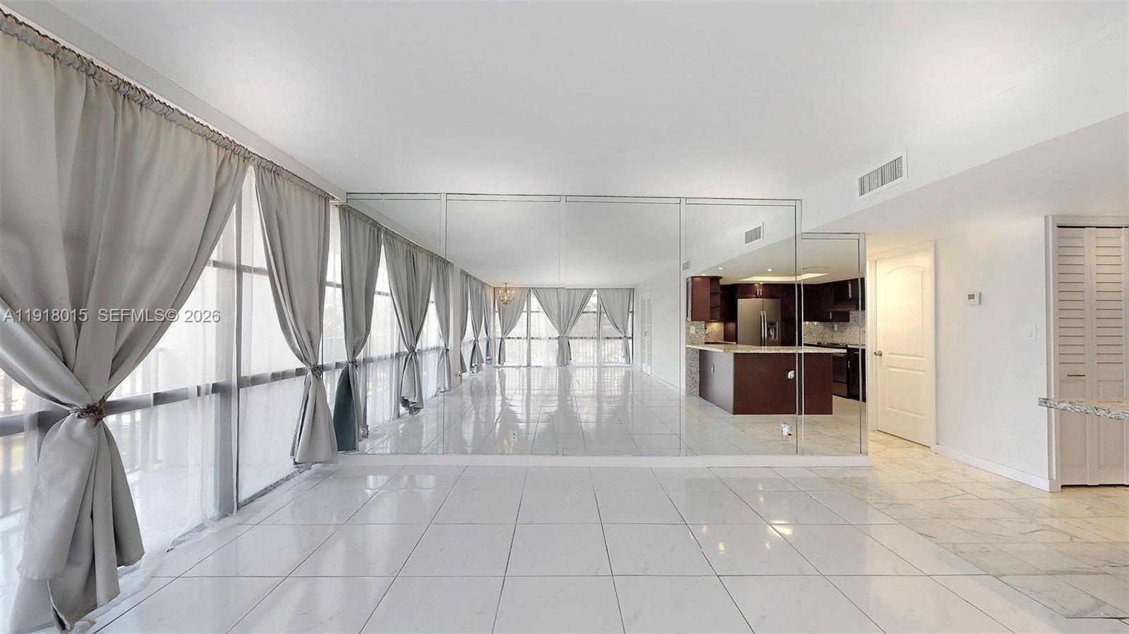 1000 Parkview Dr #431 Hallandale Beach, FL 33009