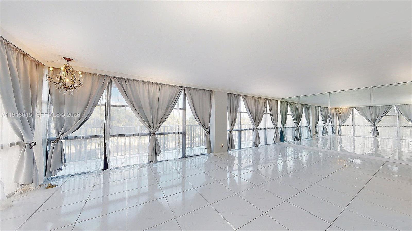 1000 Parkview Dr #431 Hallandale Beach, FL 33009