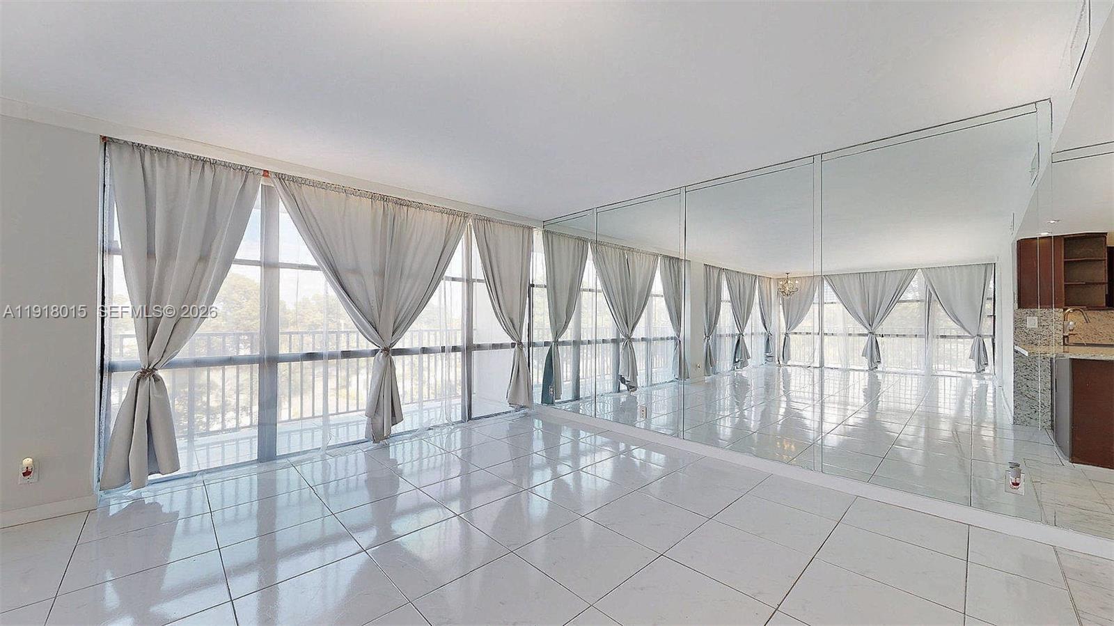 1000 Parkview Dr #431 Hallandale Beach, FL 33009