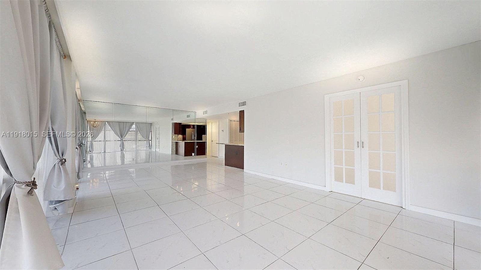 1000 Parkview Dr #431 Hallandale Beach, FL 33009