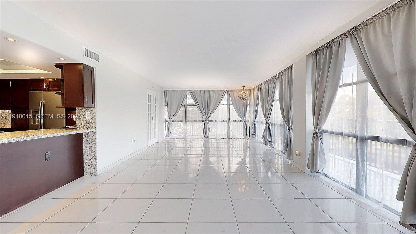 1000 Parkview Dr #431 Hallandale Beach, FL 33009