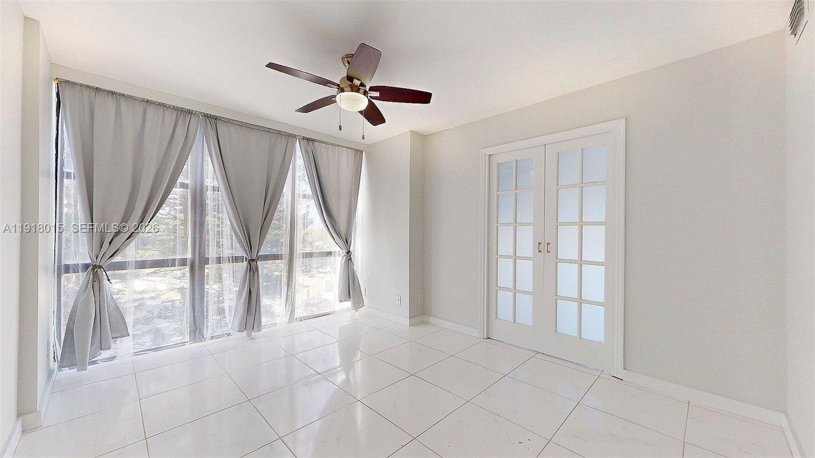 1000 Parkview Dr #431 Hallandale Beach, FL 33009