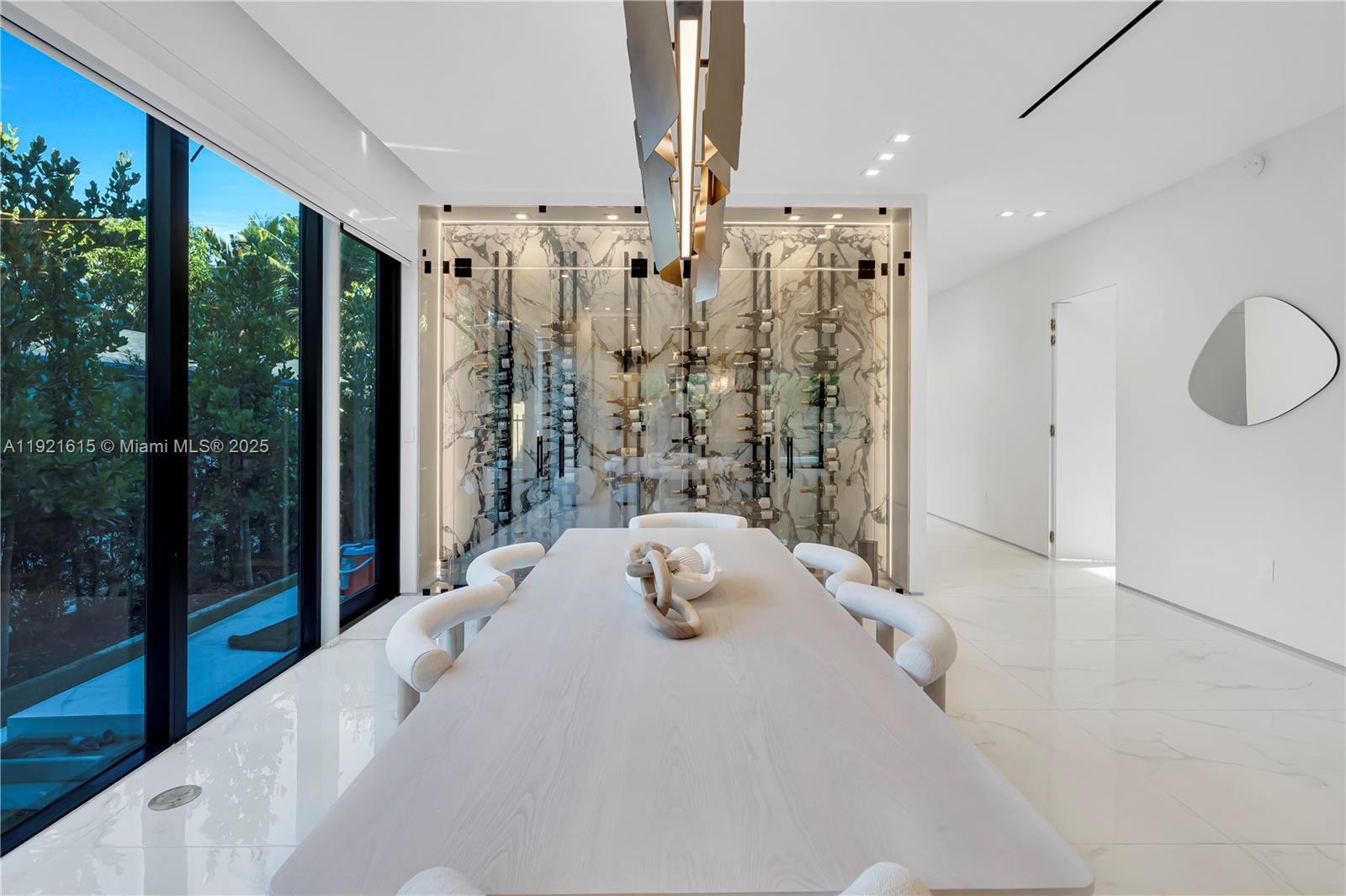 34 SW 26th Rd Miami, FL 33129