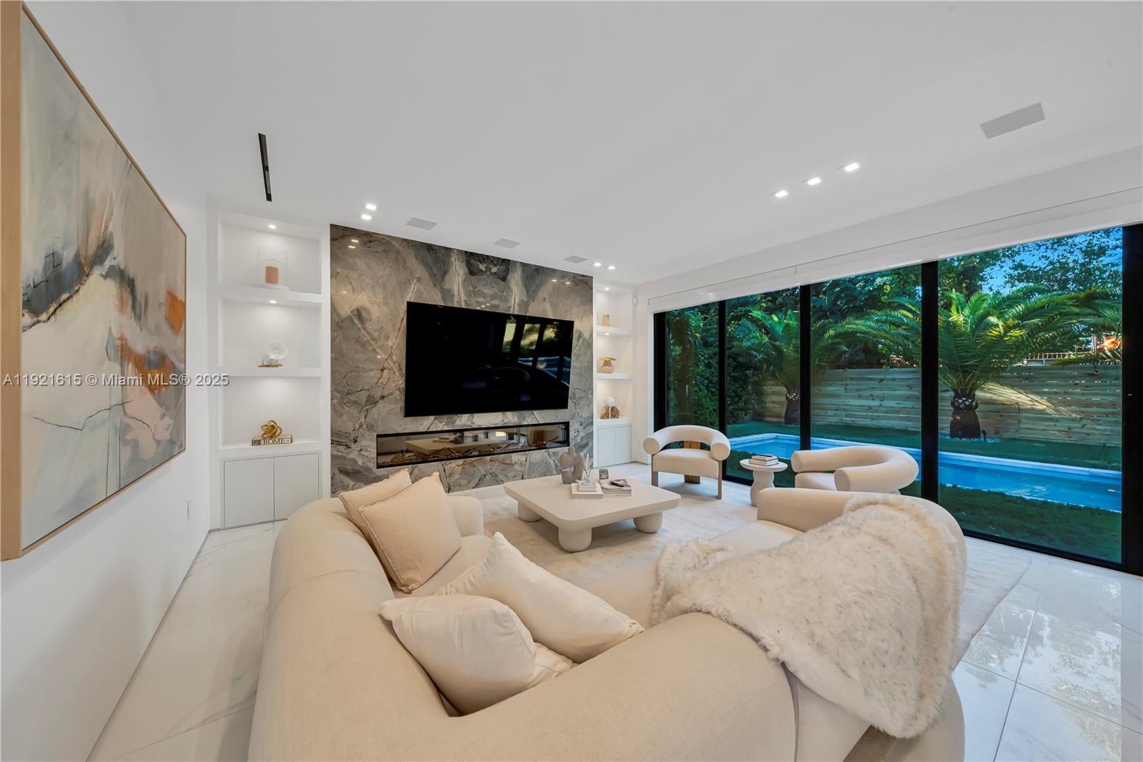 34 SW 26th Rd Miami, FL 33129