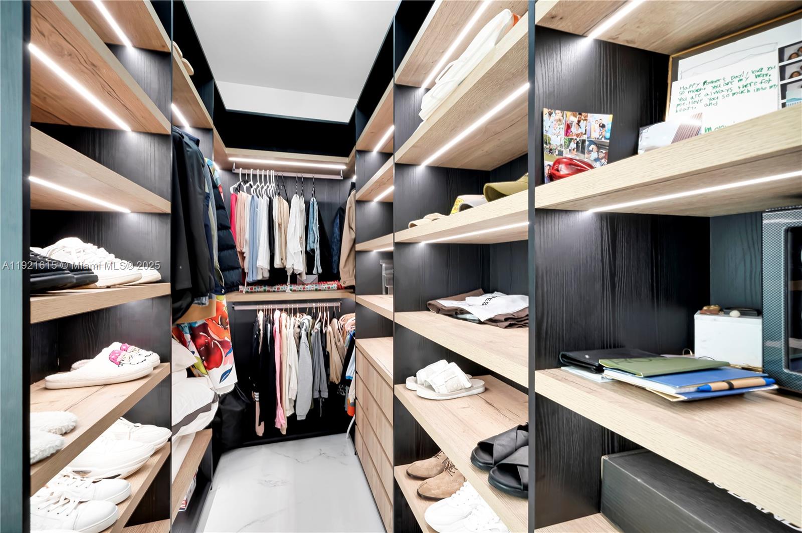 34 SW 26th Rd Miami, FL 33129