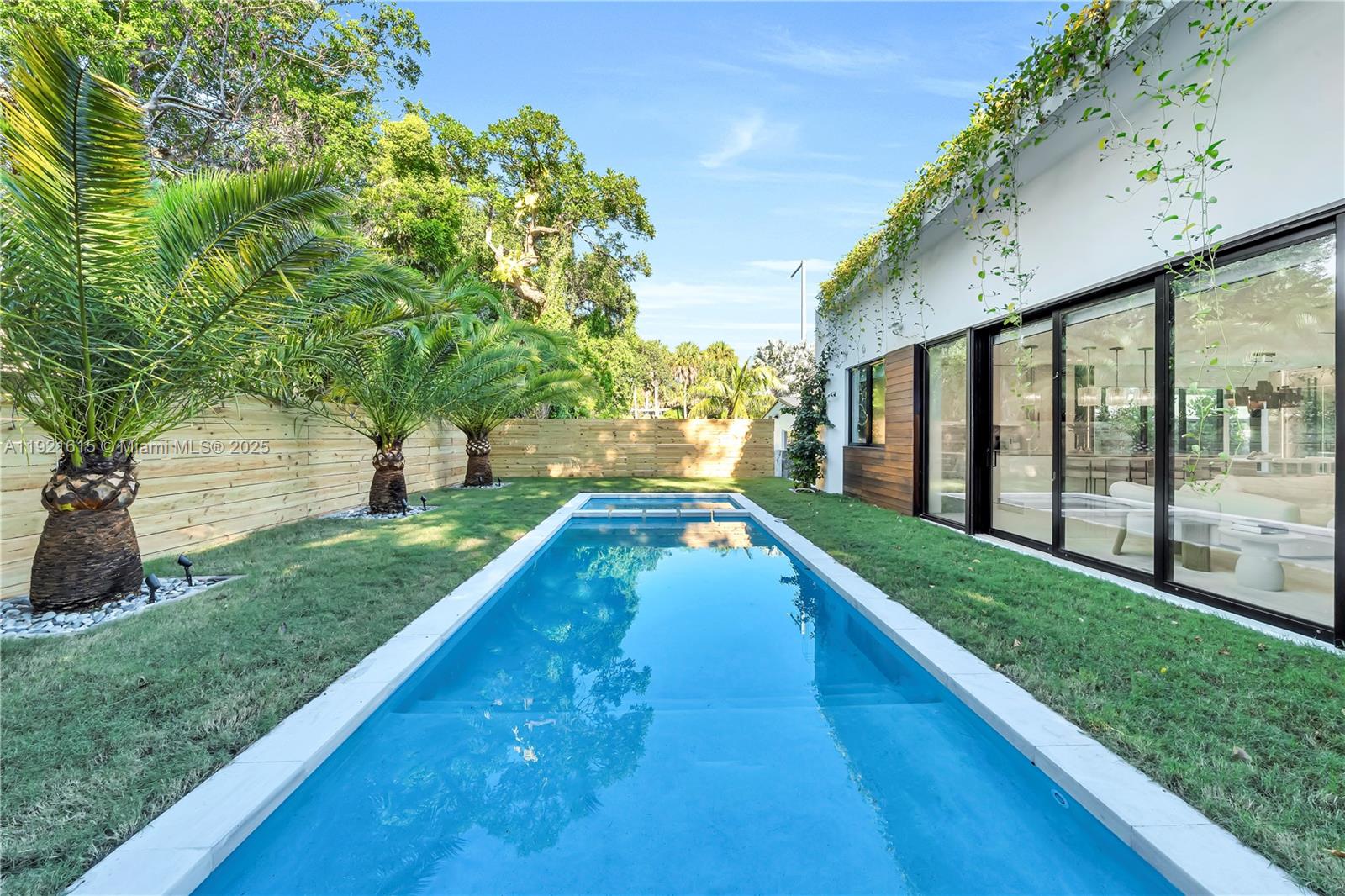 34 SW 26th Rd Miami, FL 33129