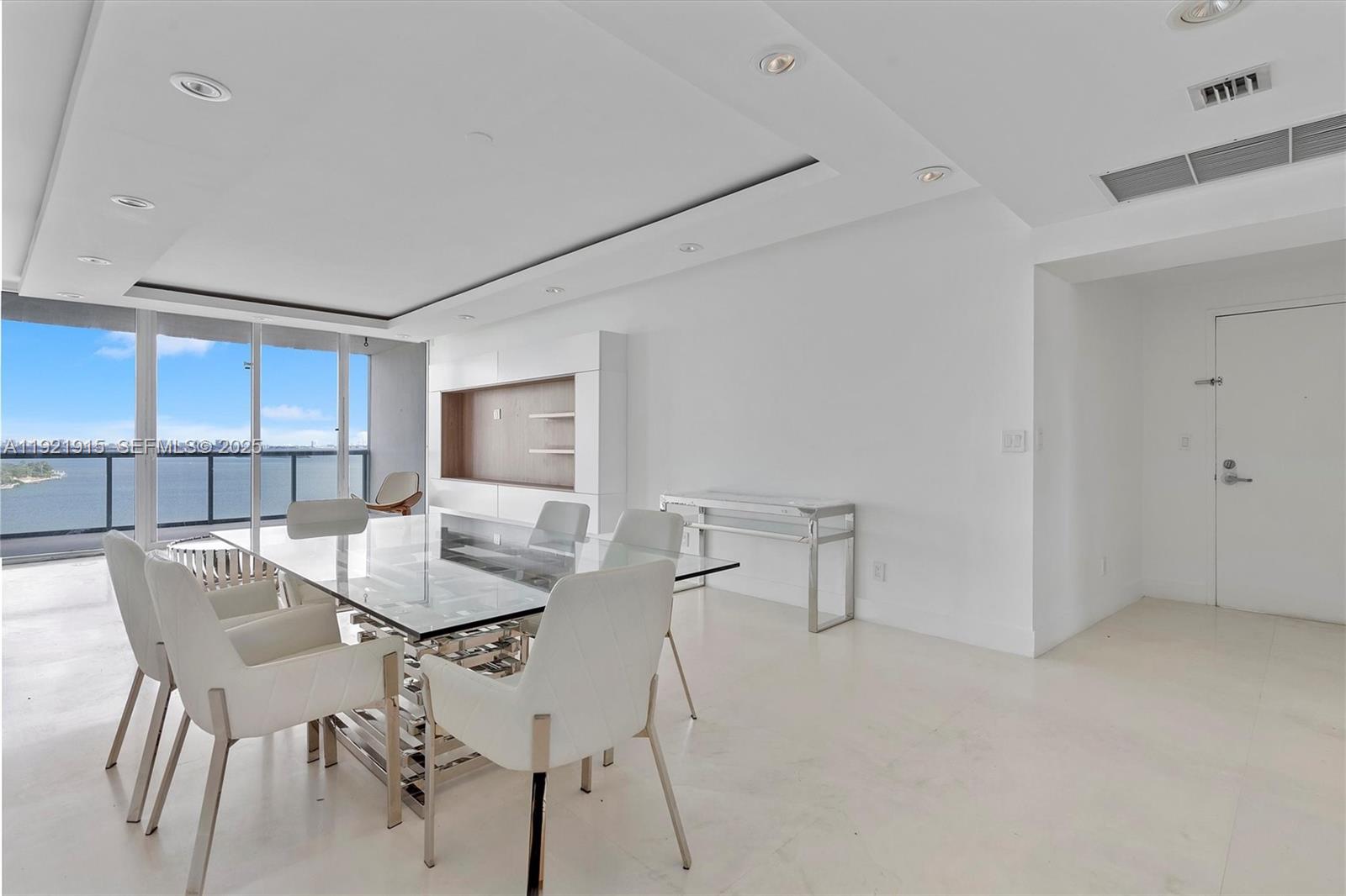 601 NE 36th St #1310 Miami, FL 33137