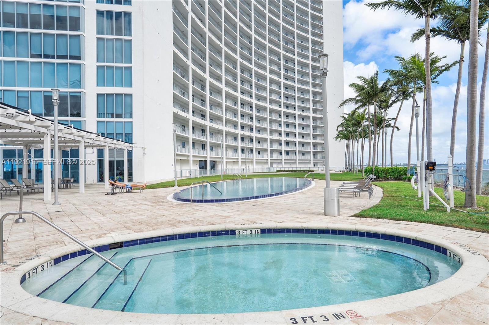 601 NE 36th St #1310 Miami, FL 33137