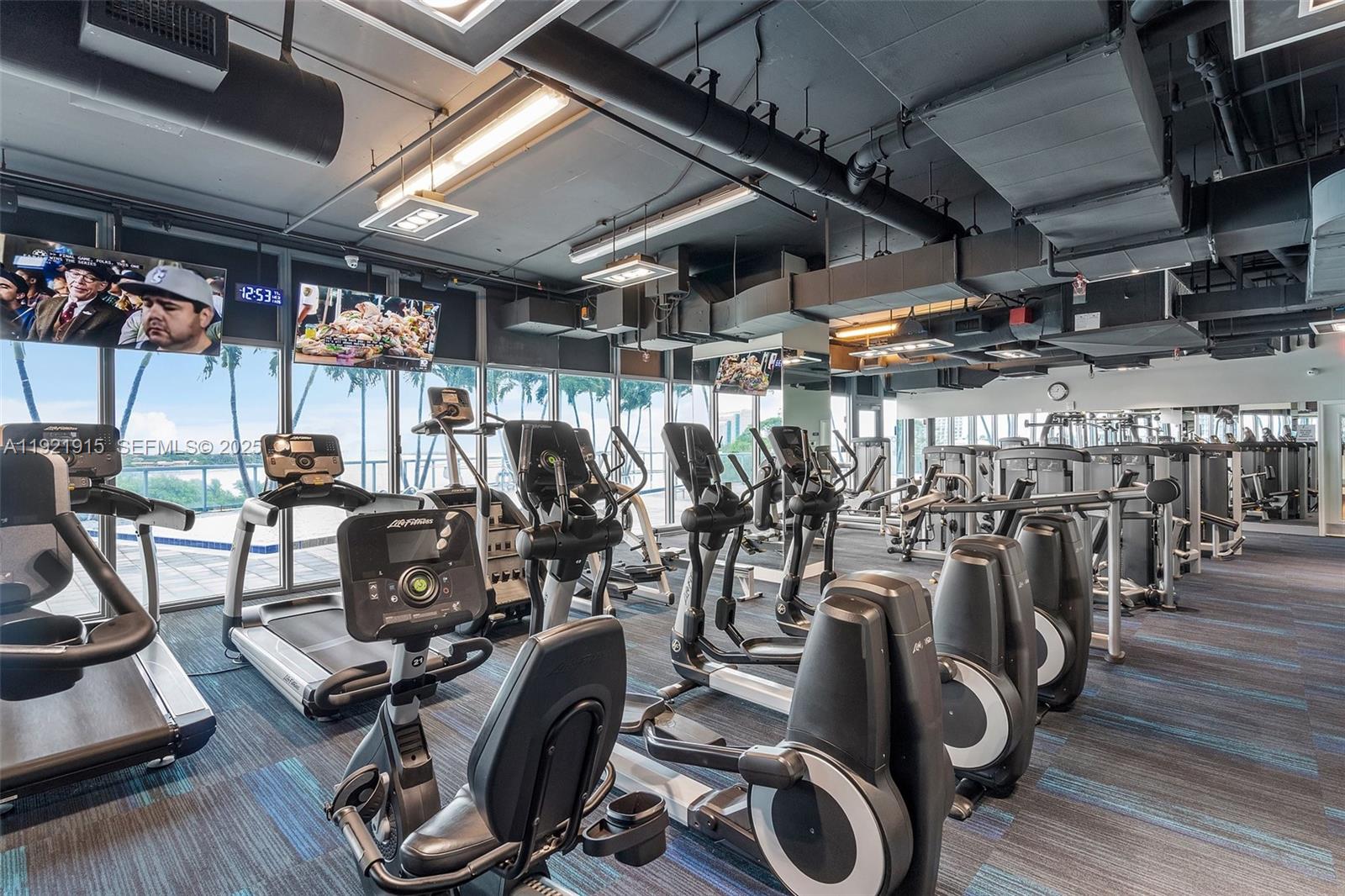 601 NE 36th St #1310 Miami, FL 33137