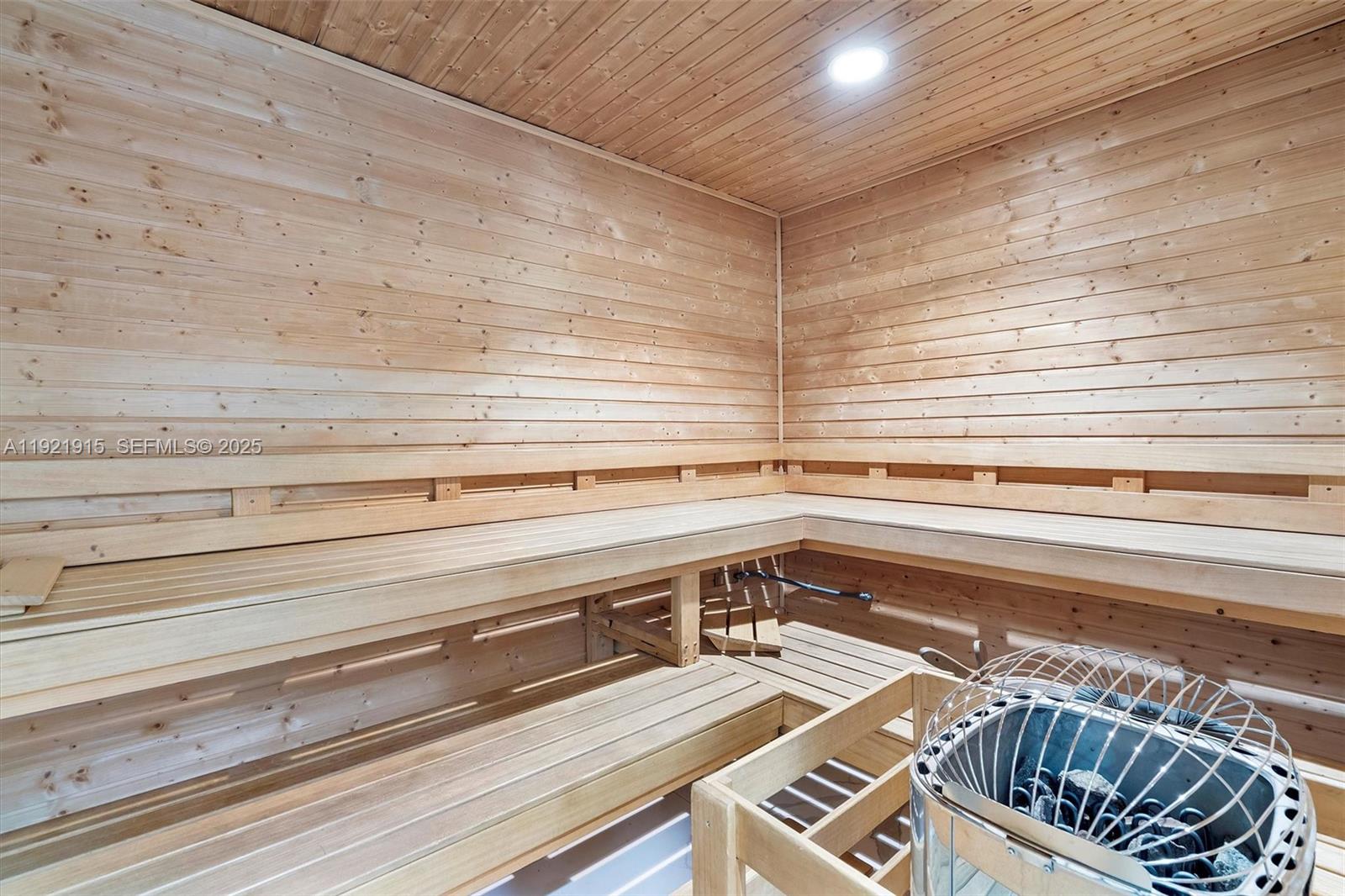 601 NE 36th St #1310 Miami, FL 33137