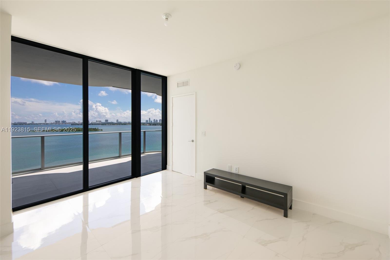 700 NE 24th St #903 Miami, FL 33137