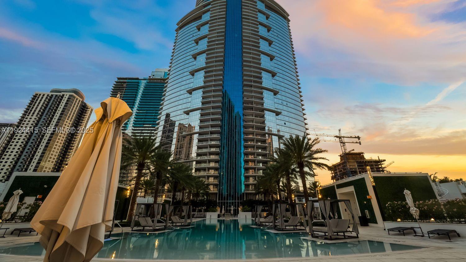 851 NE 1st Ave #Cabana 15 Miami, FL 33132