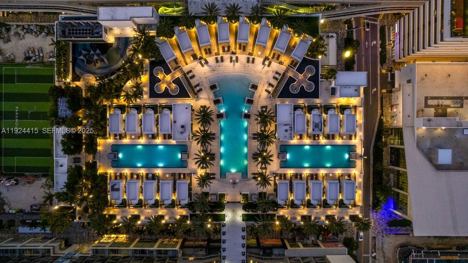 851 NE 1st Ave #Cabana 15 Miami, FL 33132