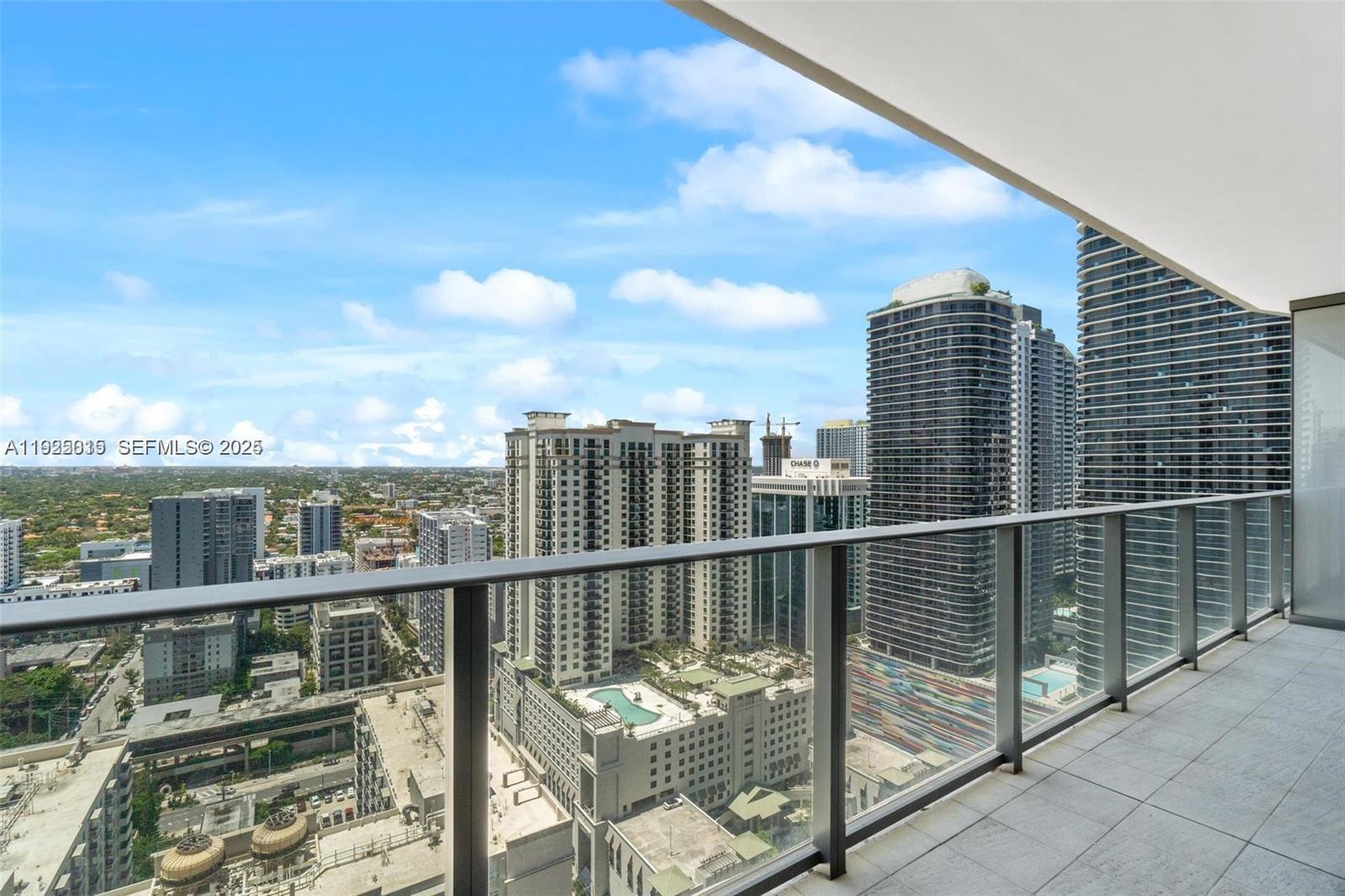 1000 Brickell Plz #3310 Miami, FL 33131