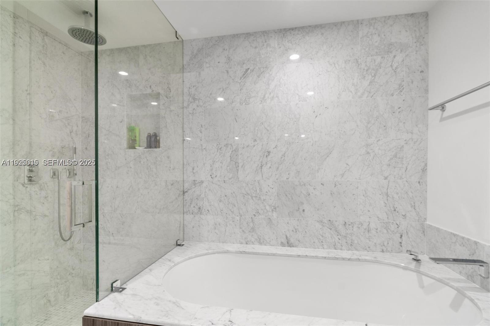 1000 Brickell Plz #3310 Miami, FL 33131