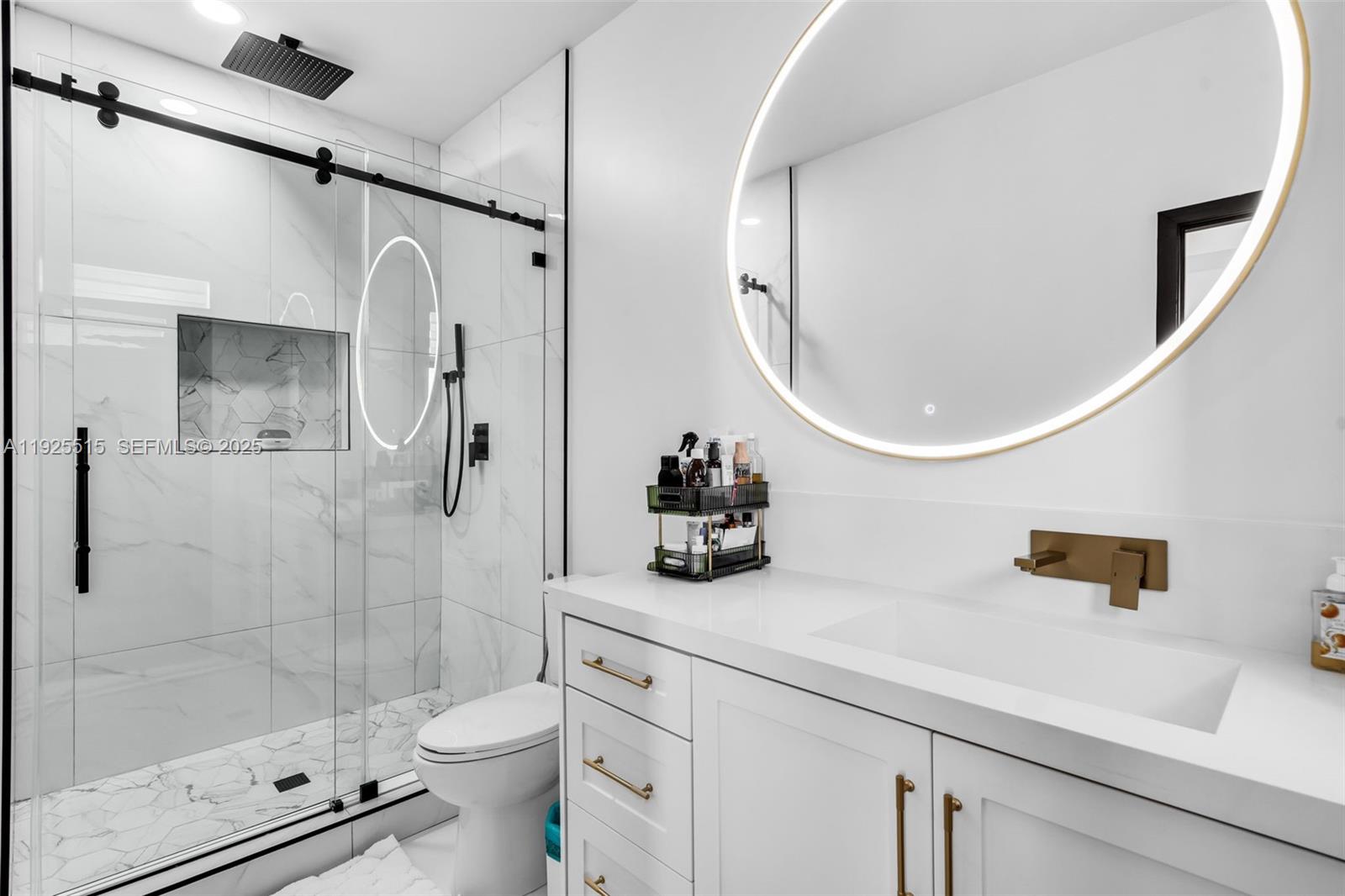 9114 NW 158th St Miami Lakes, FL 33018