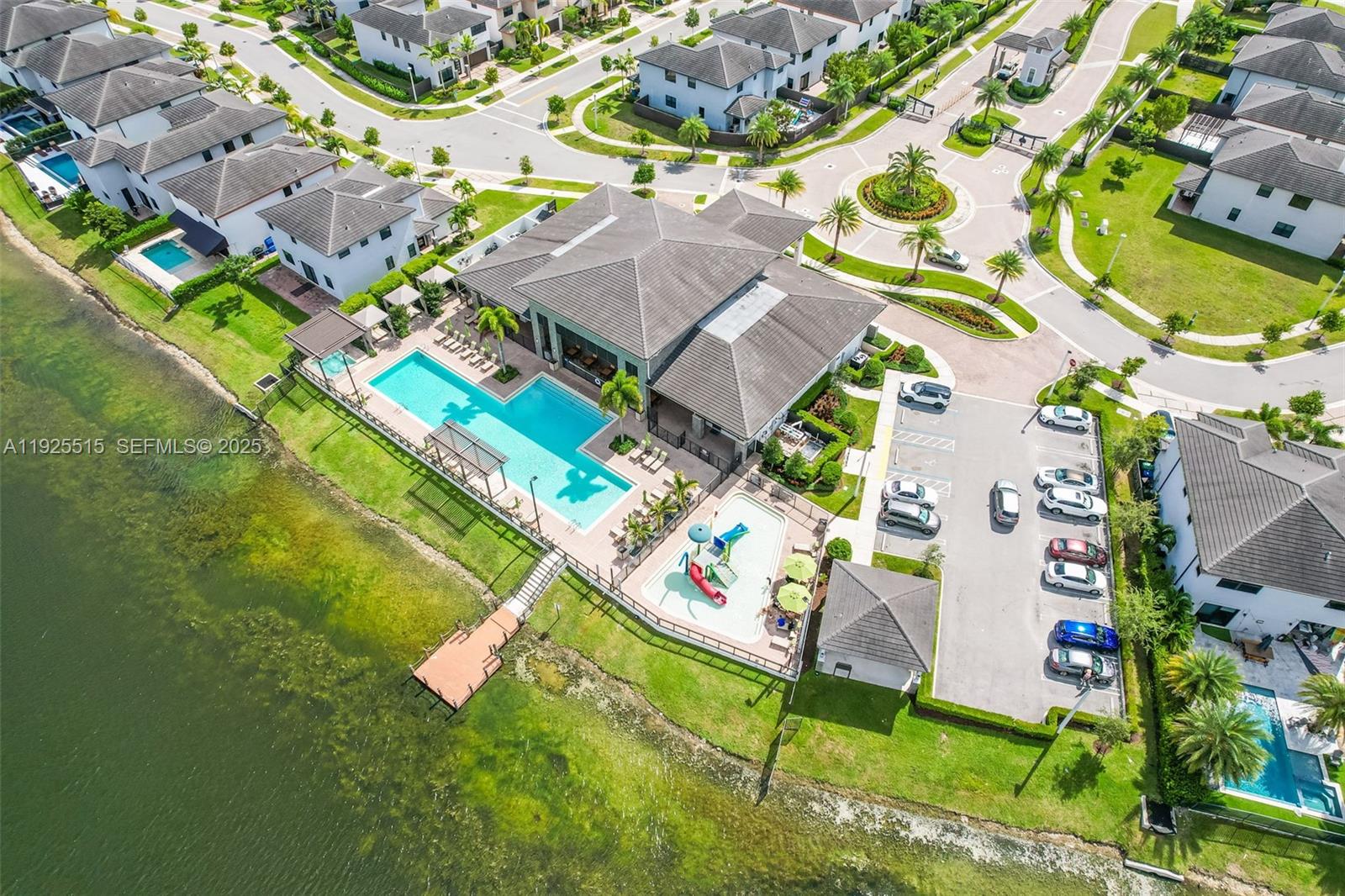 9114 NW 158th St Miami Lakes, FL 33018