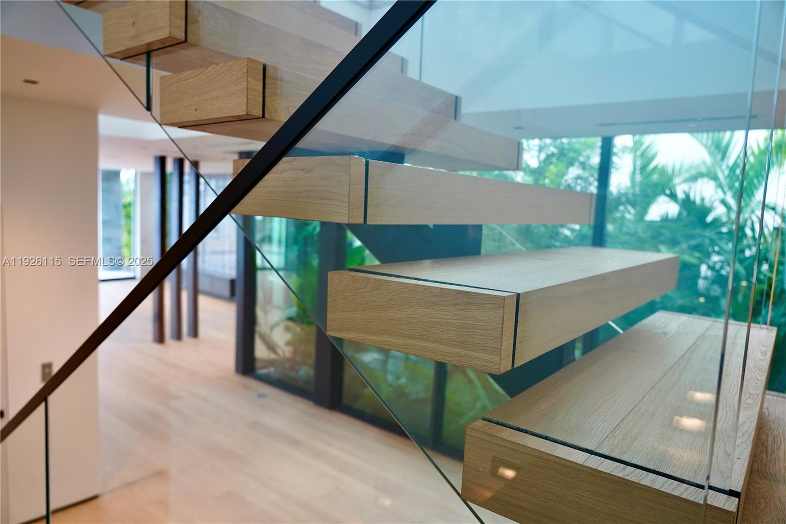 1041 N Venetian Dr Miami, FL 33139