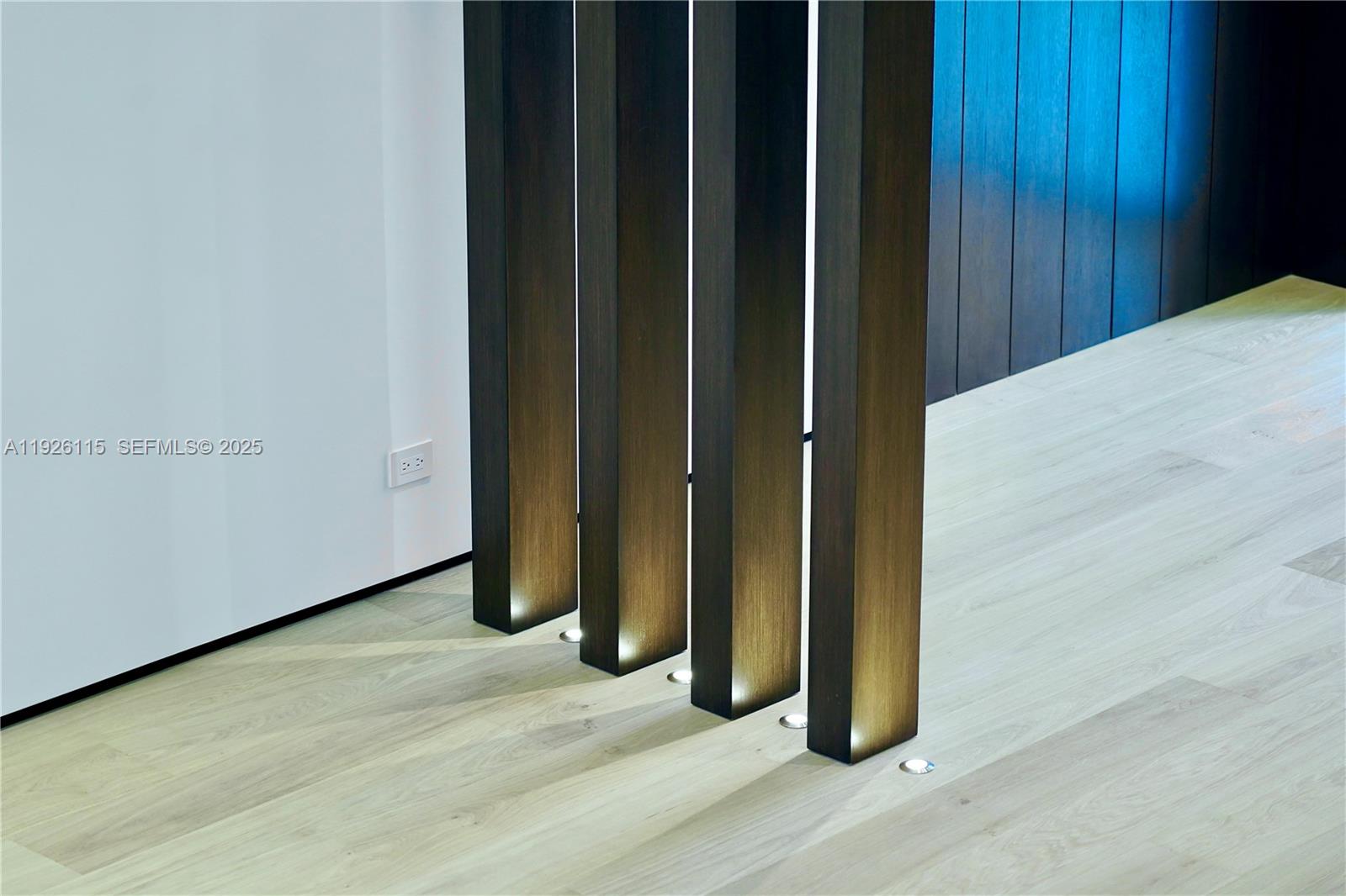 1041 N Venetian Dr Miami, FL 33139