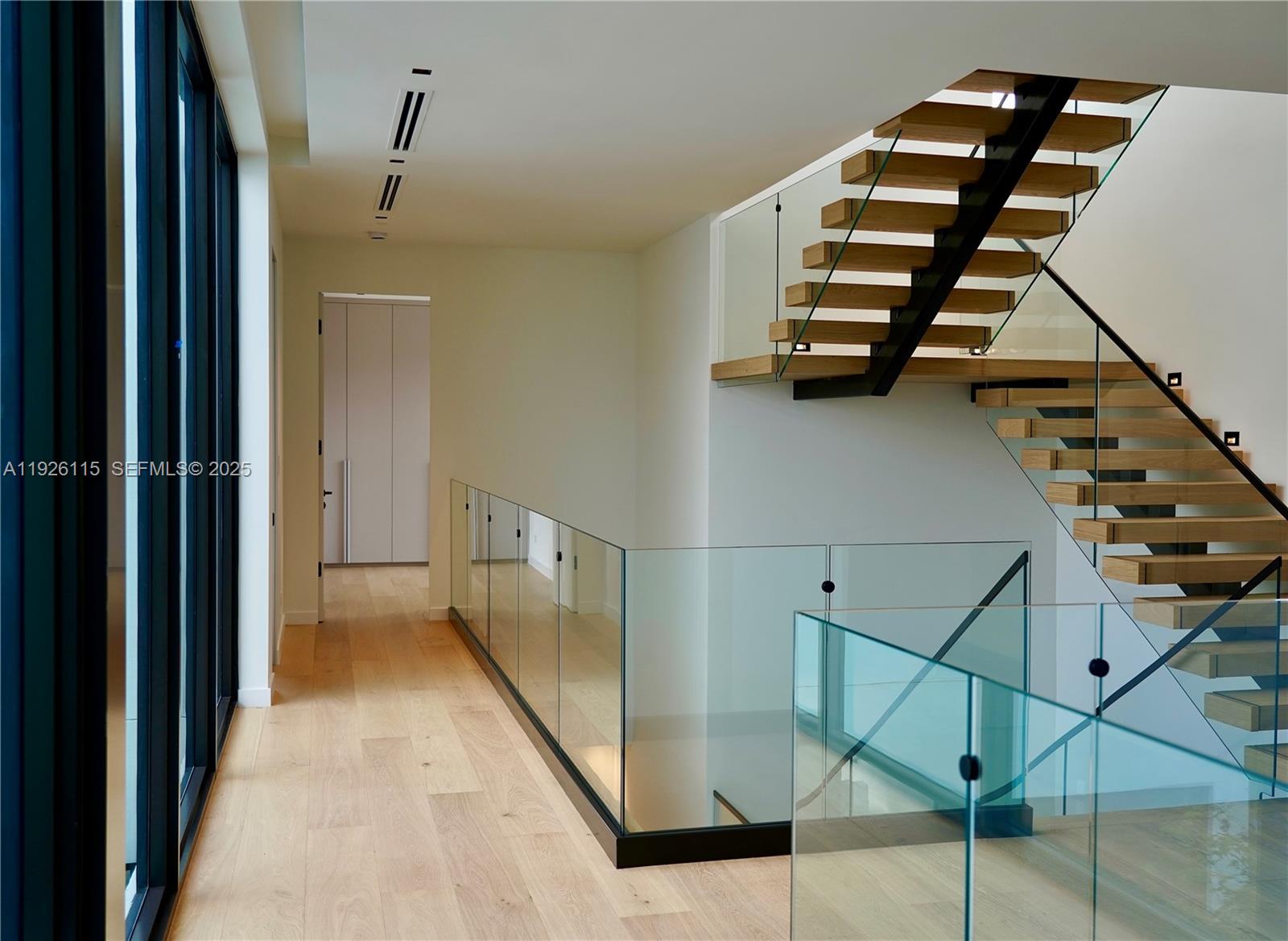 1041 N Venetian Dr Miami, FL 33139