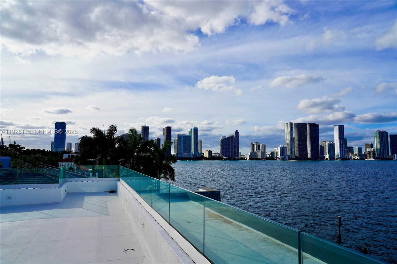 1041 N Venetian Dr Miami, FL 33139