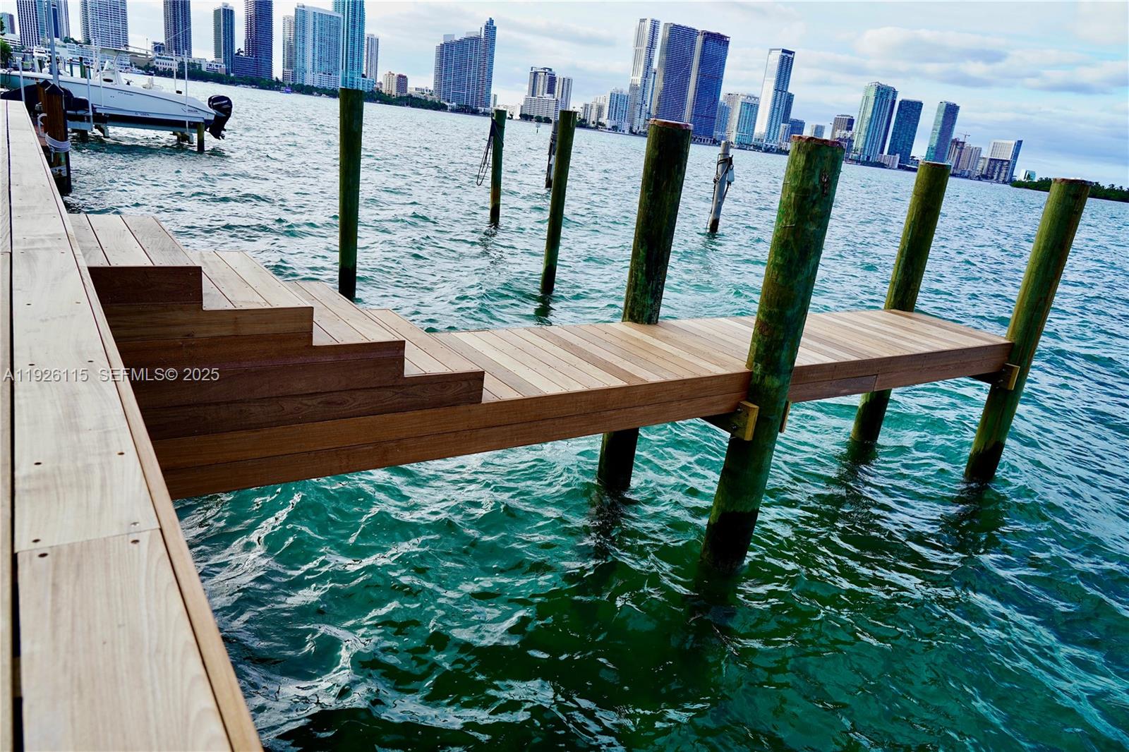 1041 N Venetian Dr Miami, FL 33139