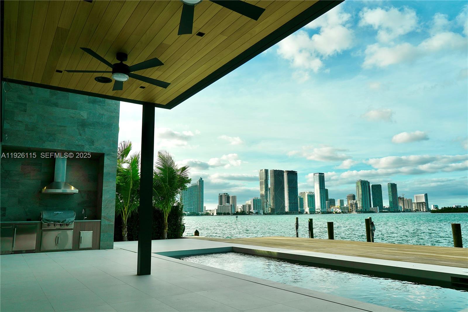 1041 N Venetian Dr Miami, FL 33139