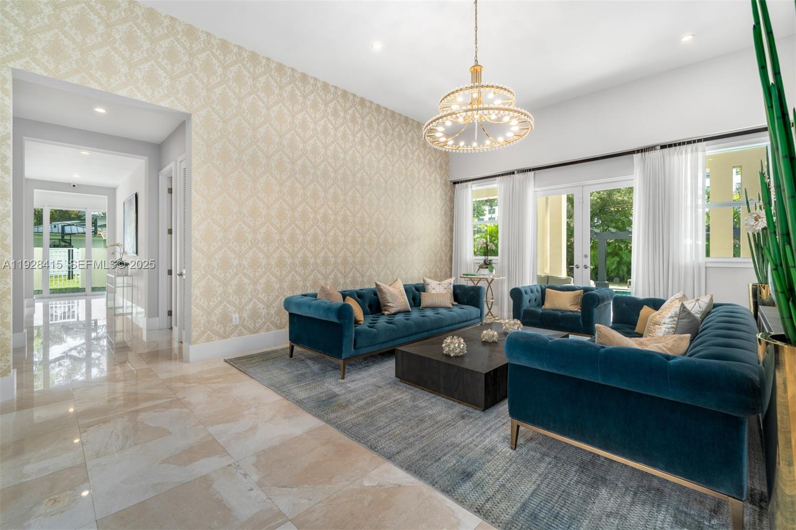 7222 SW 79th Ter Miami, FL 33143