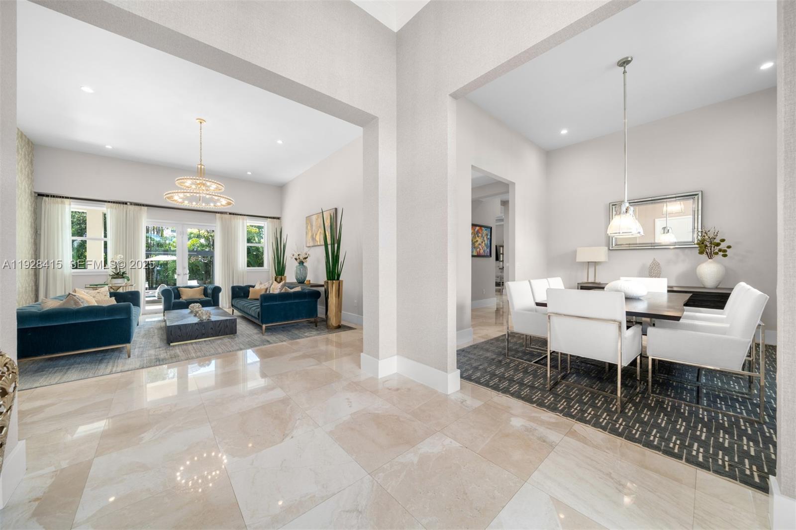 7222 SW 79th Ter Miami, FL 33143