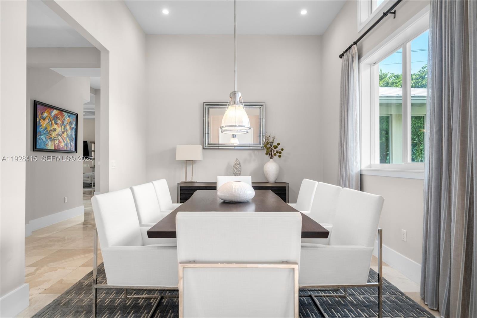 7222 SW 79th Ter Miami, FL 33143