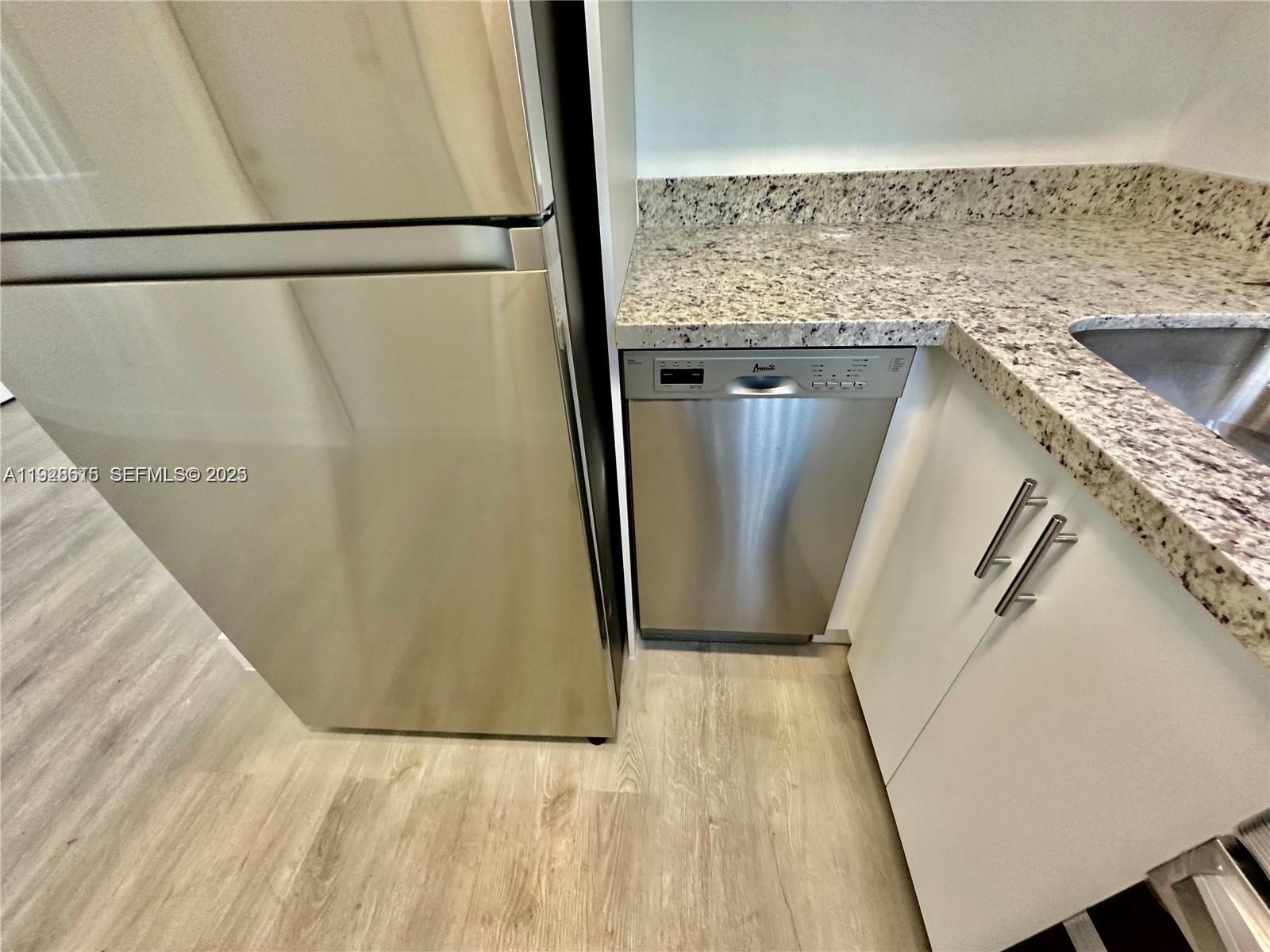 1894 NW 53rd St Miami, FL 33142