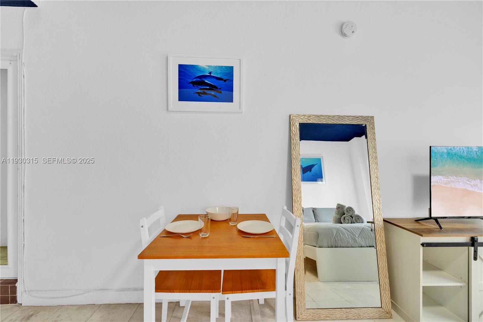 255 W 24th St #302 Miami Beach, FL 33140