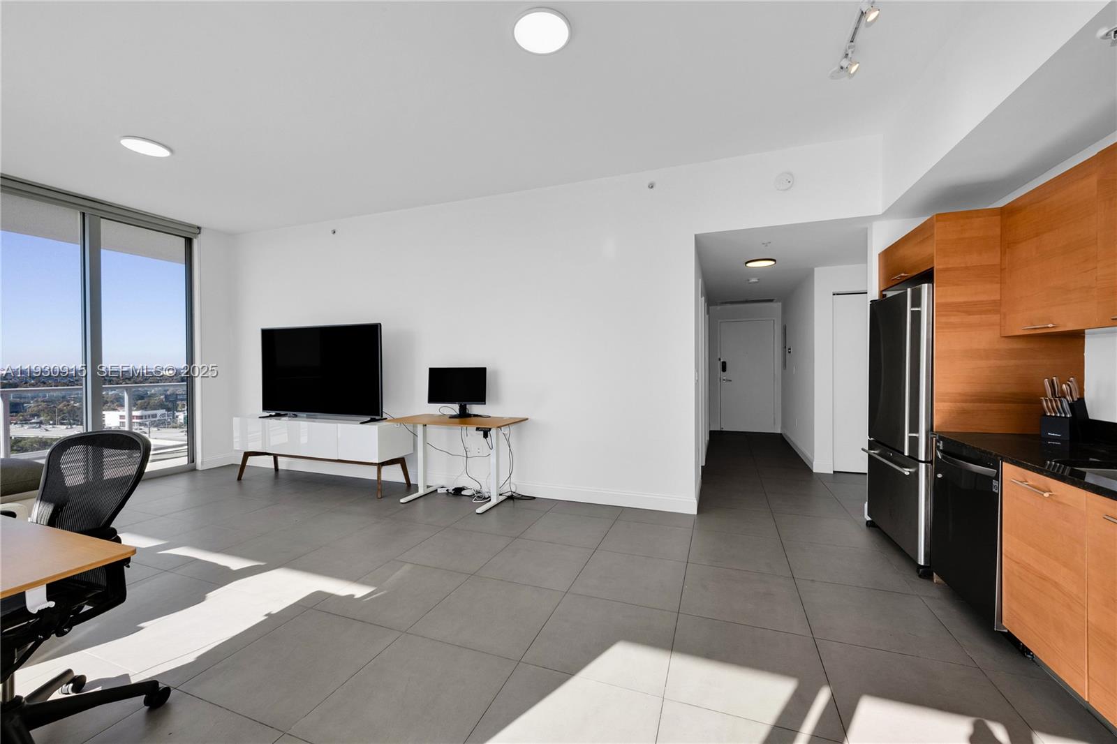 image Two Midtown Miami Condo11