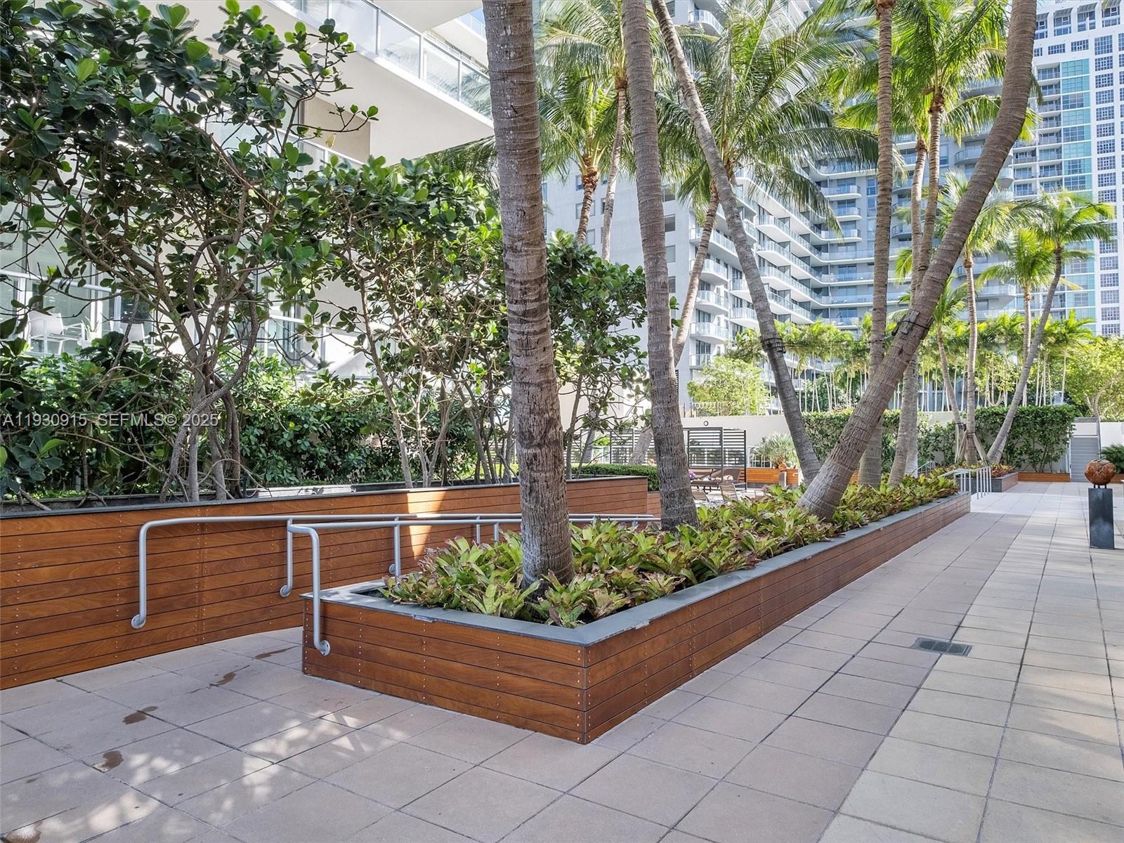 image Two Midtown Miami Condo35