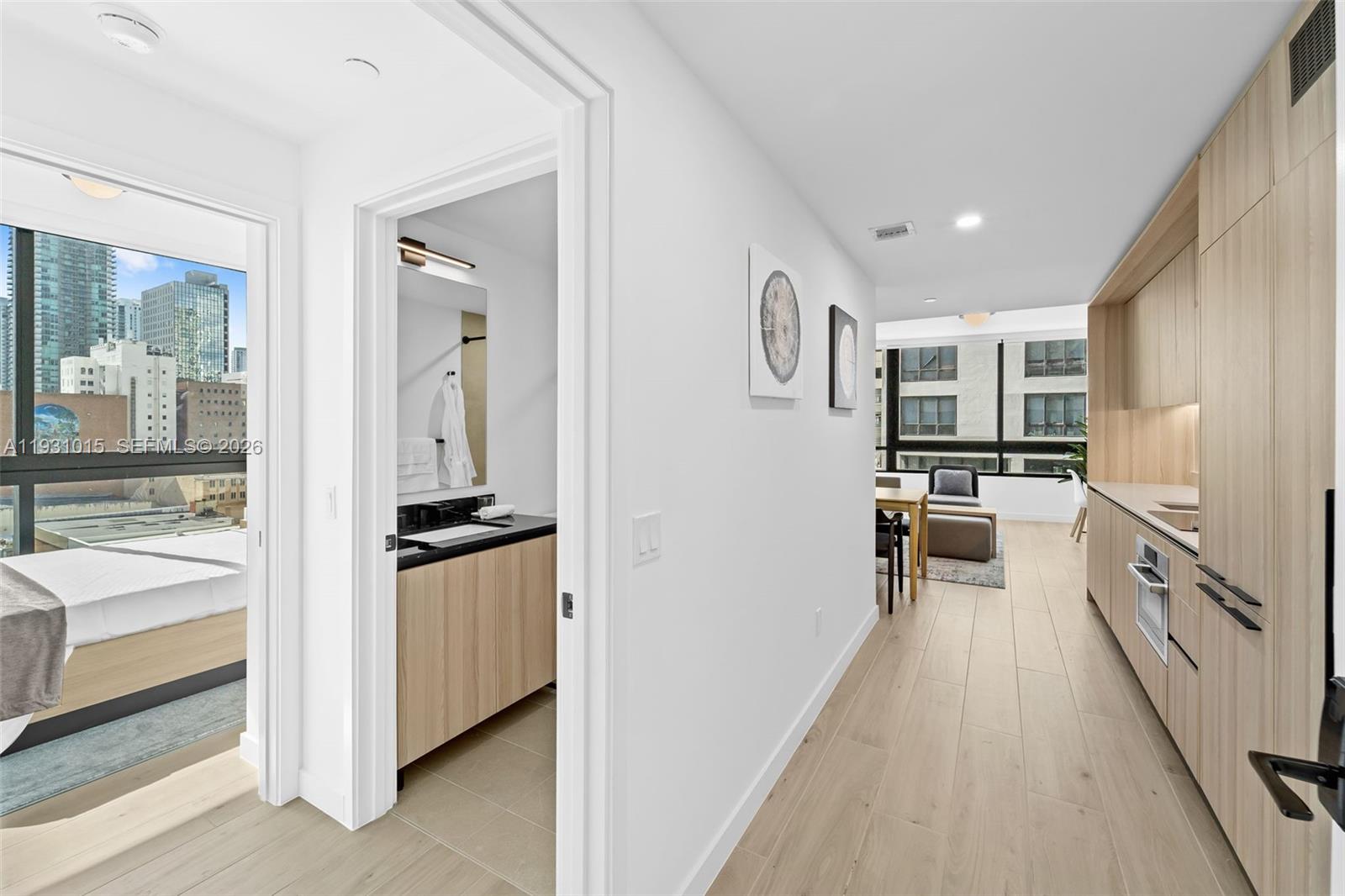 225 N Miami Ave #912 Miami, FL 33128