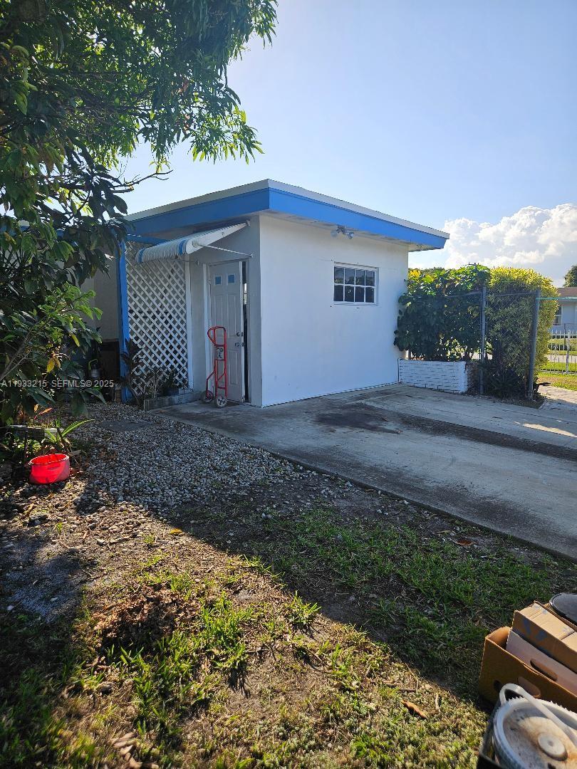 17601 SW 108th Ct Miami, FL 33157