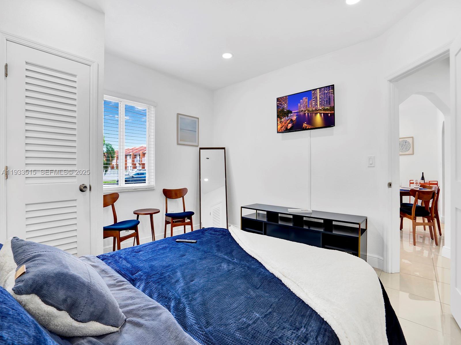 2055 NE 140th St North Miami Beach, FL 33181