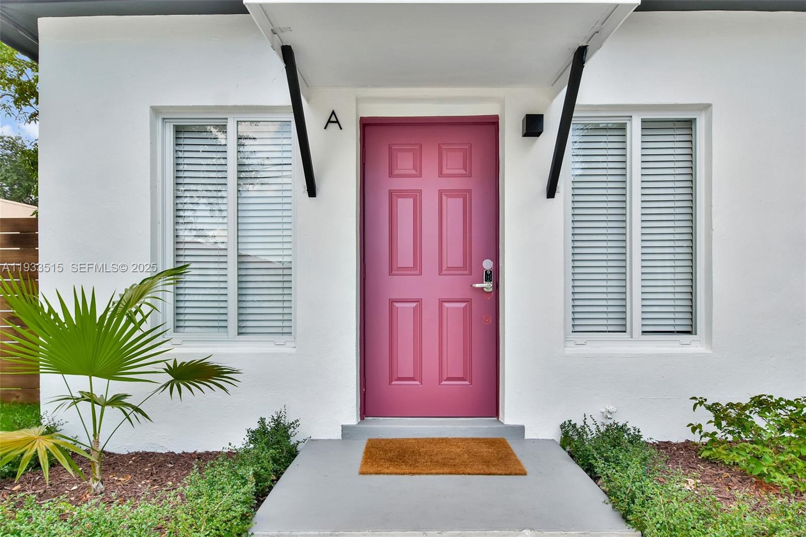 2055 NE 140th St North Miami Beach, FL 33181