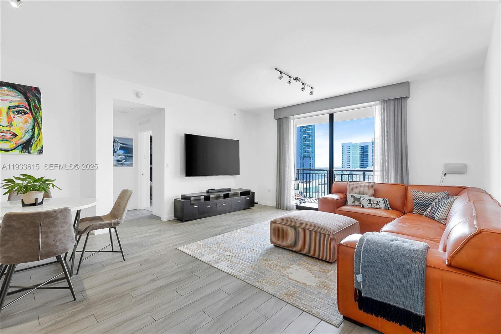 999 SW 1st Ave #1505