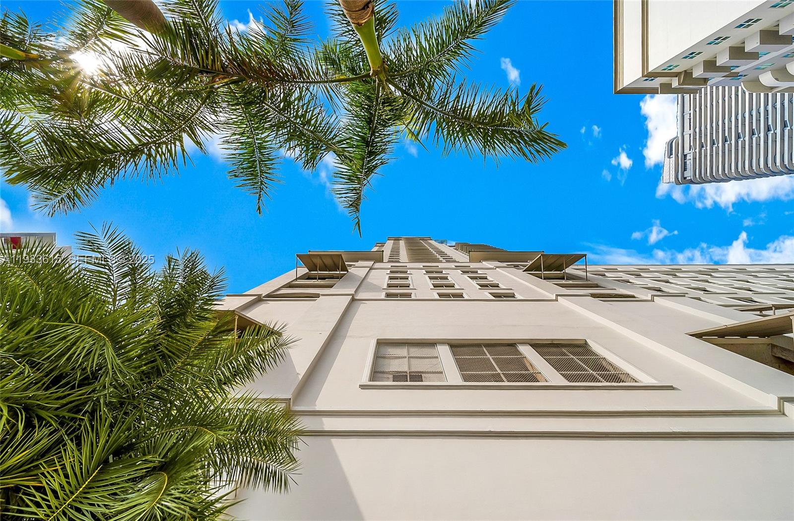 image Nine at Mary Brickell Village20