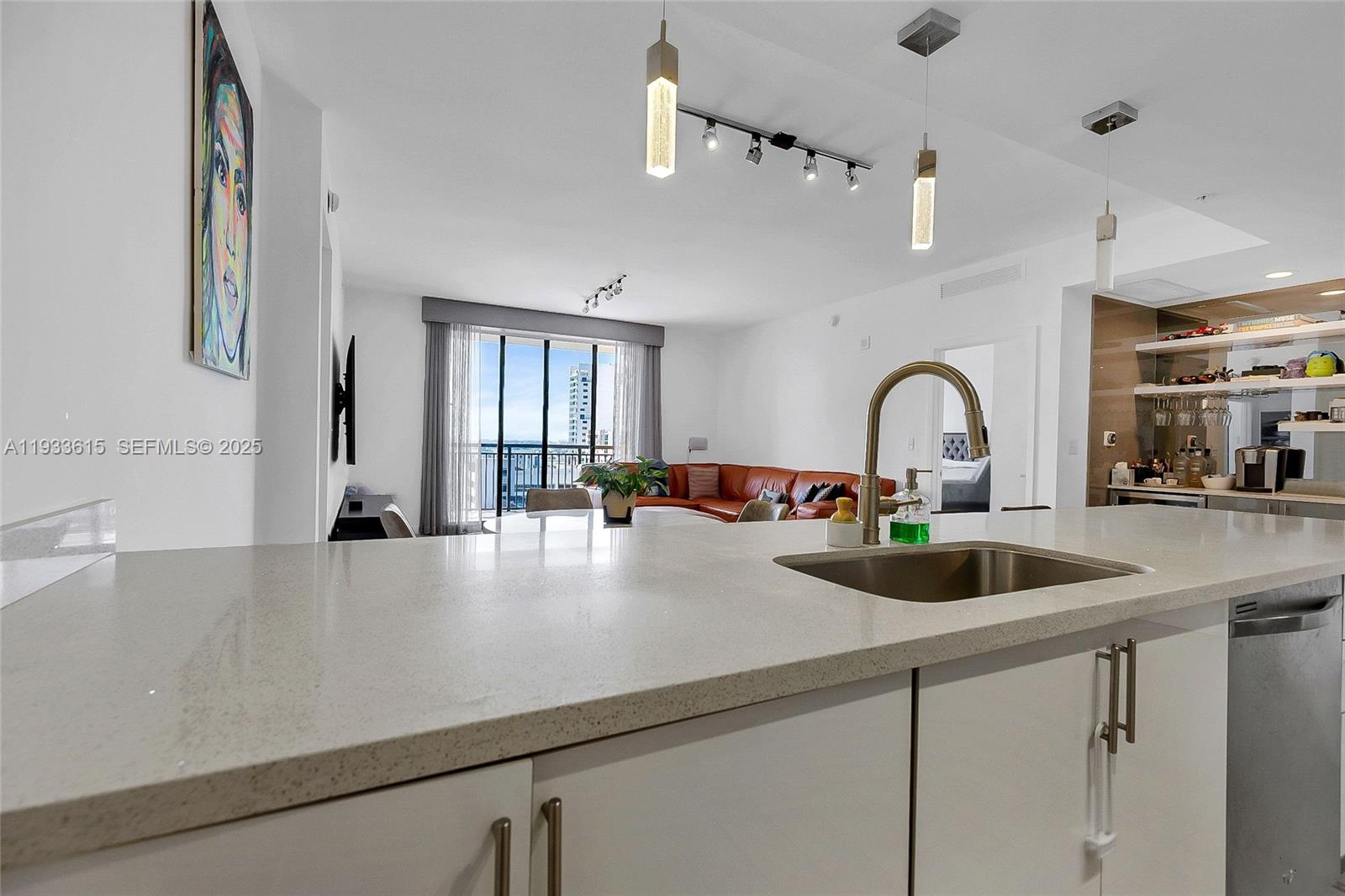 image Nine at Mary Brickell Village4