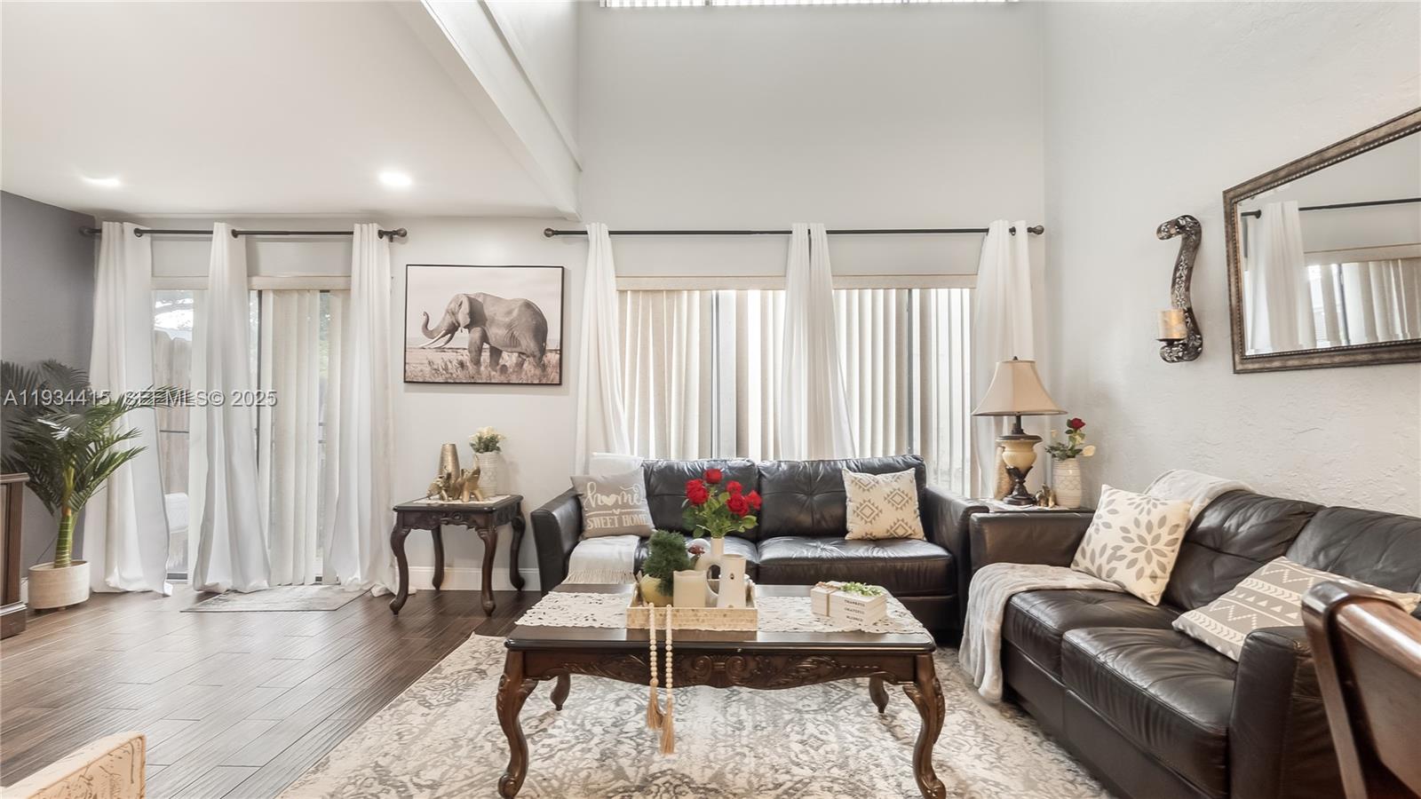 4289 N 76th Ave Davie, FL 33024