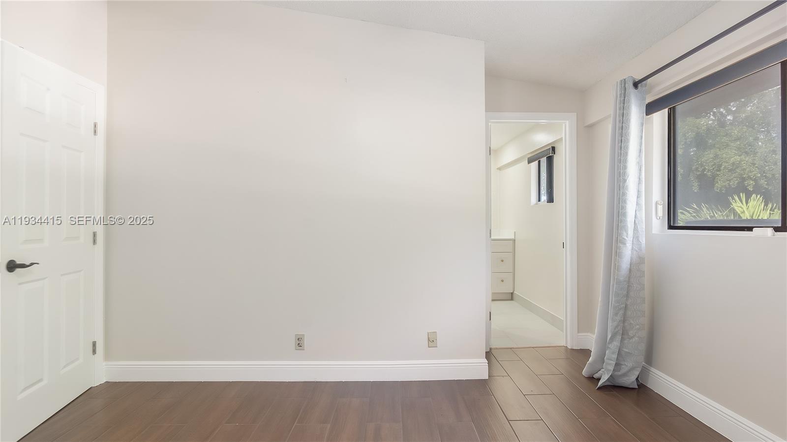 4289 N 76th Ave Davie, FL 33024