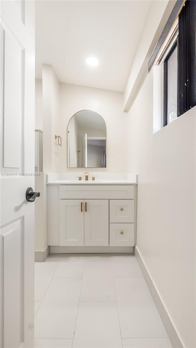 4289 N 76th Ave Davie, FL 33024