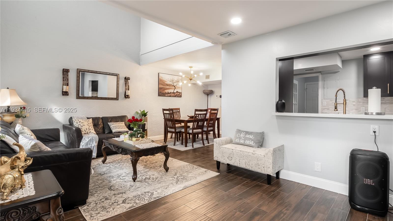 4289 N 76th Ave Davie, FL 33024