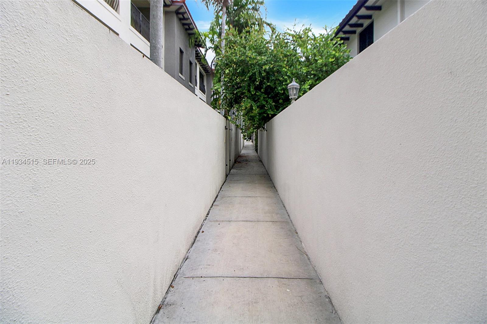 3204 Bird Ave #119 Miami, FL 33133