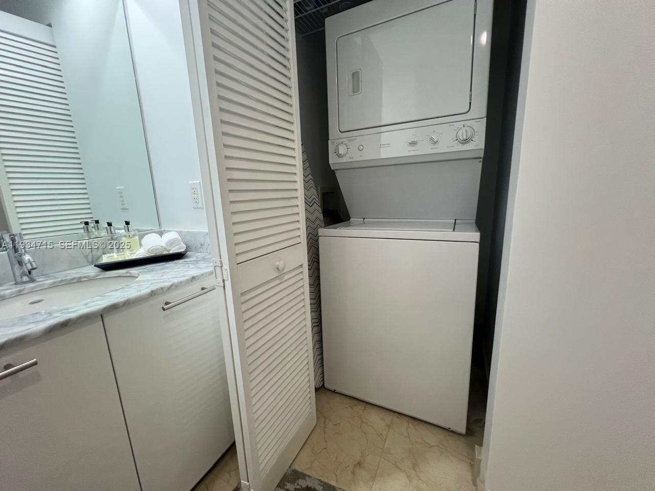 image The Plaza on Brickell East20