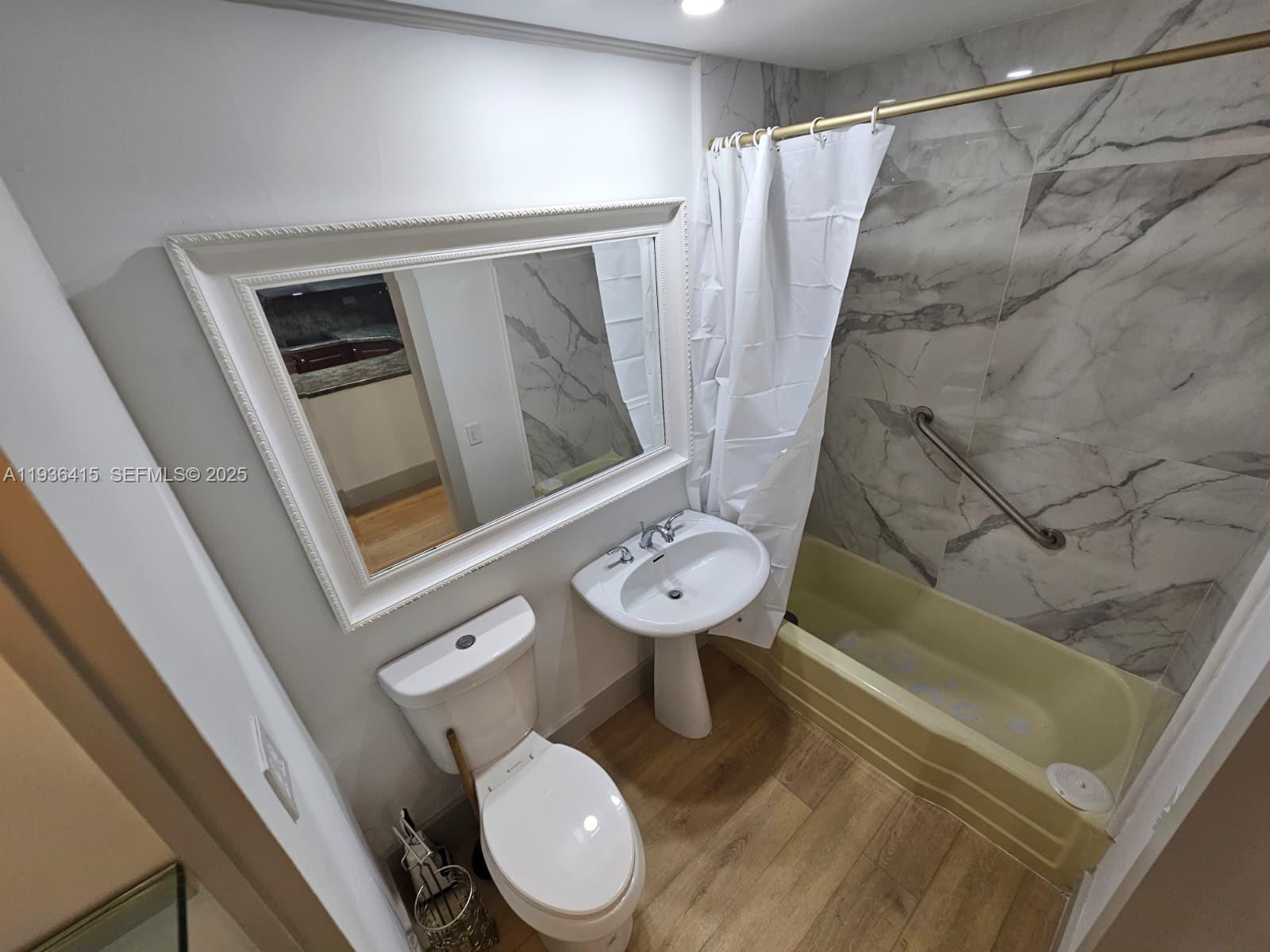 1408 Brickell Bay Dr #316 Miami, FL 33131