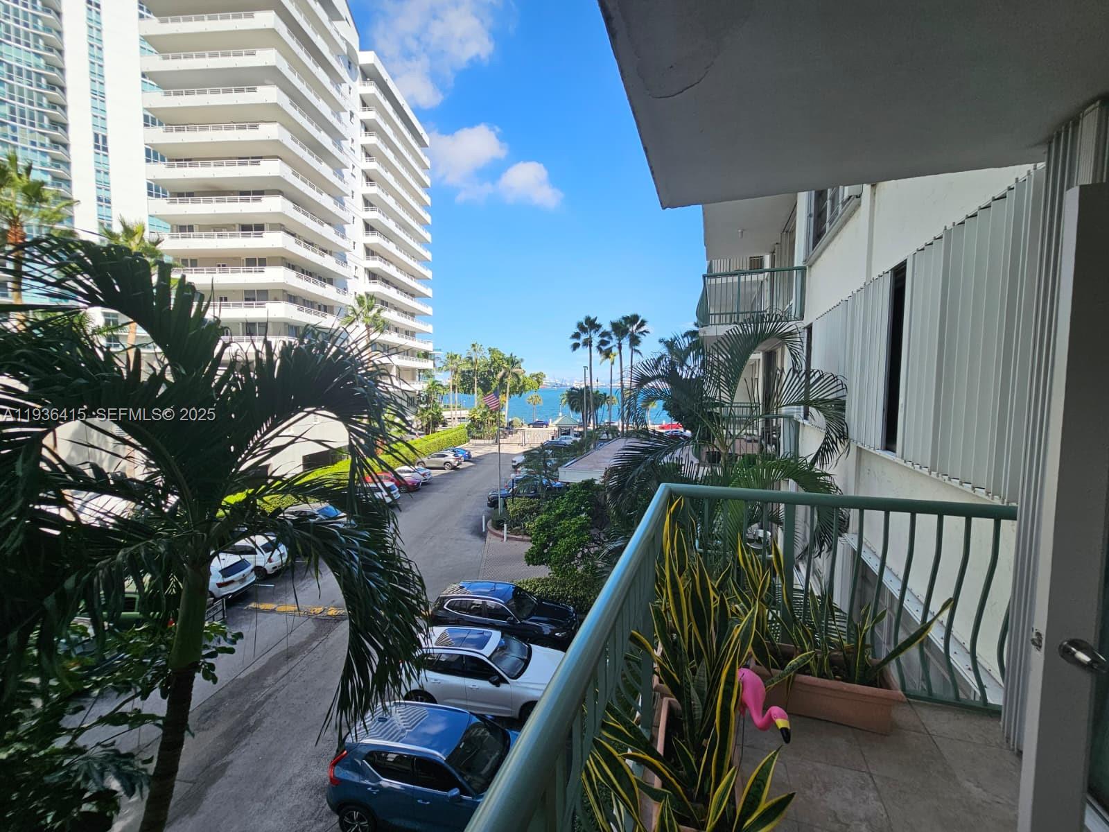 1408 Brickell Bay Dr #316 Miami, FL 33131